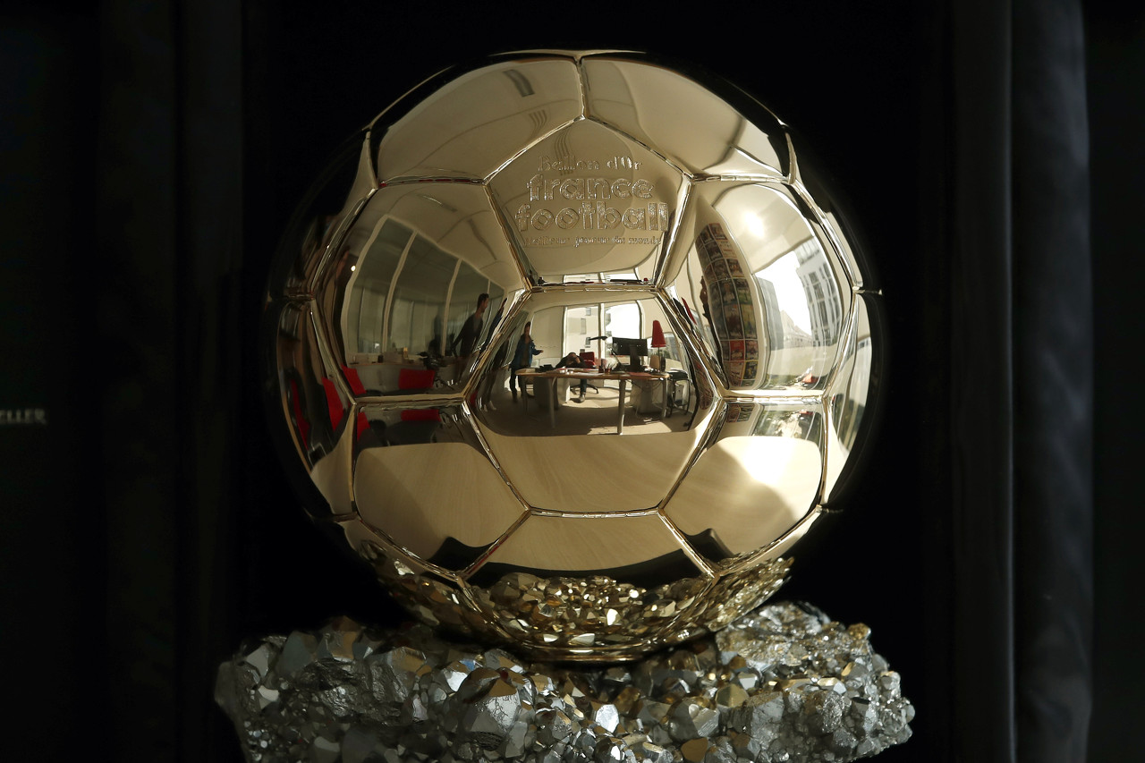 欧冠+欧洲杯！贝林厄姆VS姆巴佩！你认为谁最可能拿今年金球奖？